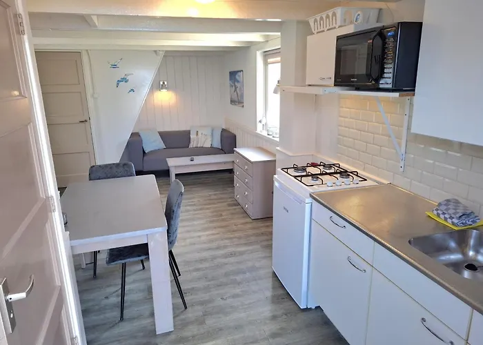 Vakantiewoning Met Terras Vlakbij Strand En Centrum
